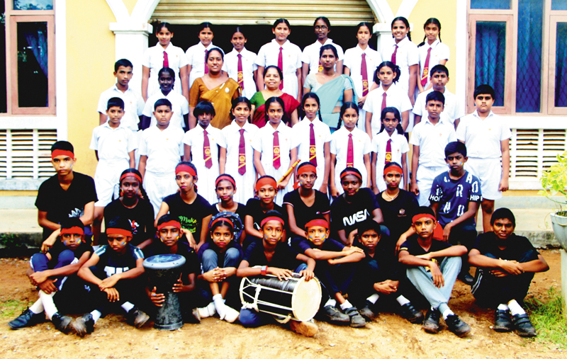 The street theatre group and singers, Eastern and Western