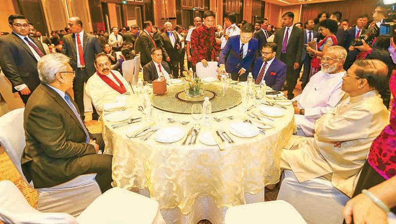 Former Presidents Gotabaya Rajapaksa, Maithripala Sirisena, Mahinda Rajapaksa, Fisheries Minister Douglas Devananda and Ports, Shipping and Aviation Minister Nimal Siripala de Silva in a conversation