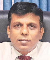 Commissioner of Motor Traffic, Driving Licences, Vasantha Ariyaratne