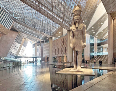 Main atrium with the statue of Ramses II