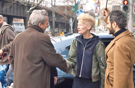 Tobias Pausinger, Tilda Swinton and João Pedro Prado in front of HAU 2 © Jack Hare, Berlinale 2025